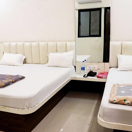 Hotel Gayatri Palace Godarpura Eksteriør bilde