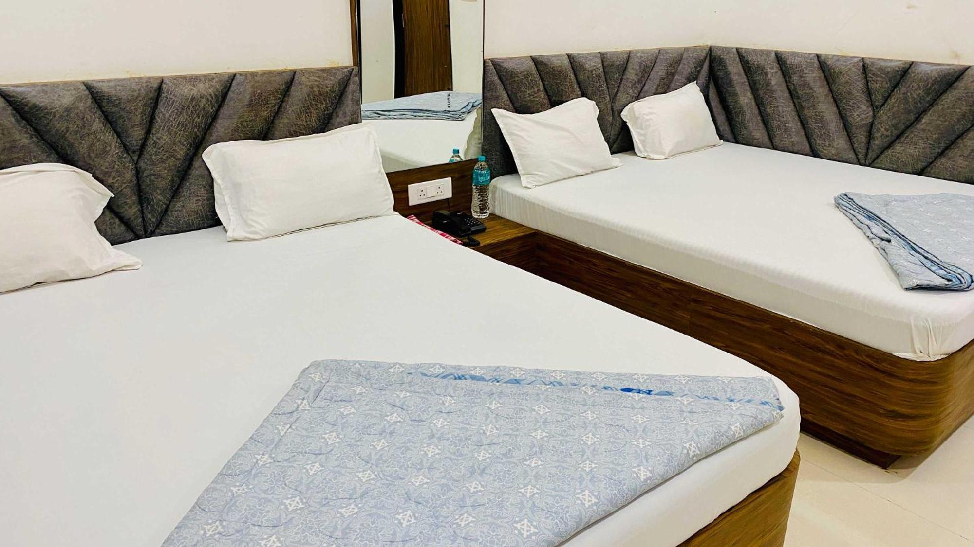 Hotel Gayatri Palace Godarpura Eksteriør bilde