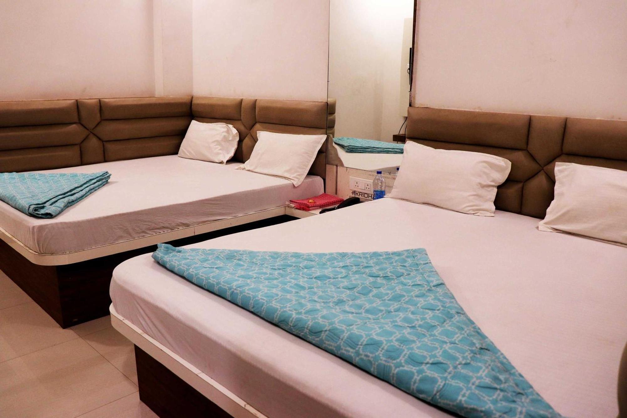 Hotel Gayatri Palace Godarpura Eksteriør bilde