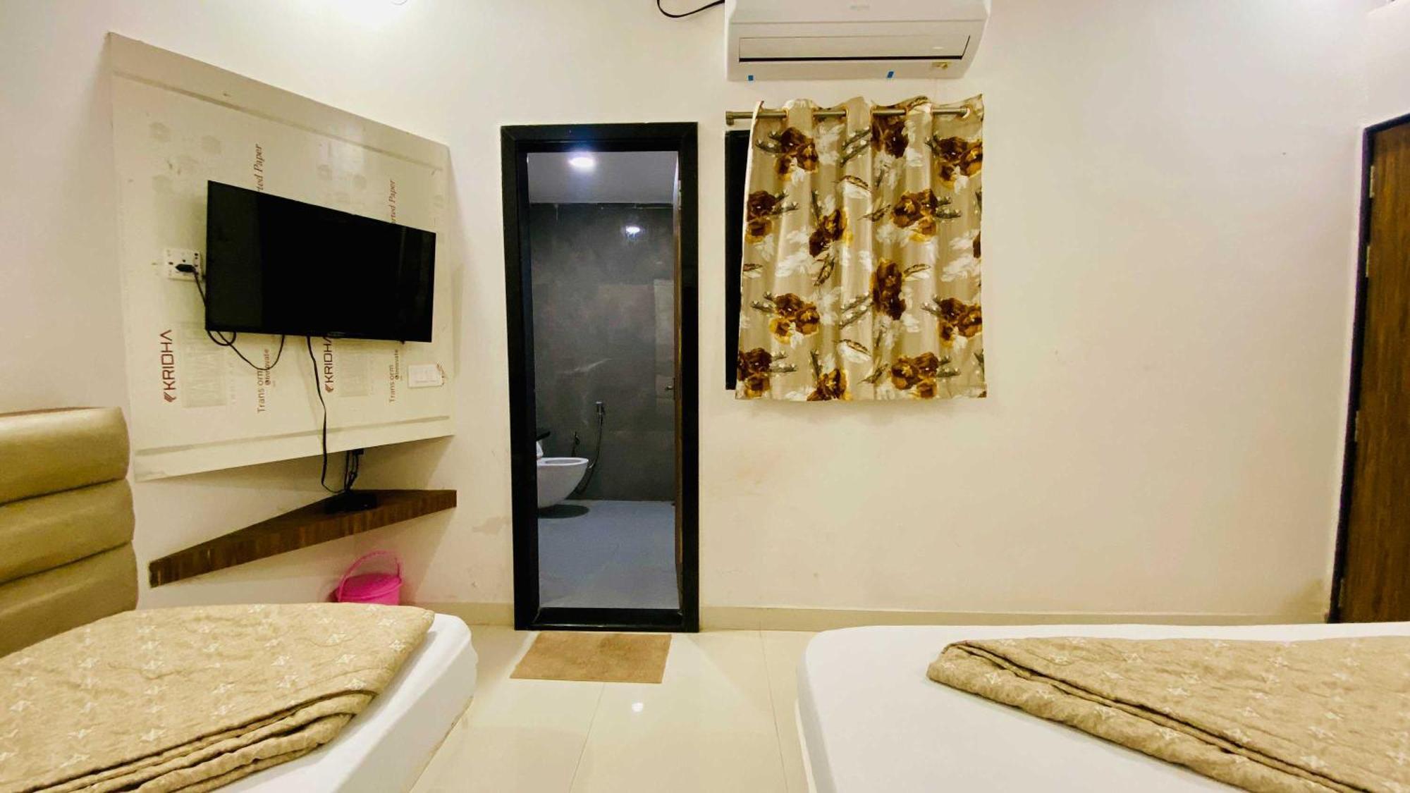 Hotel Gayatri Palace Godarpura Eksteriør bilde