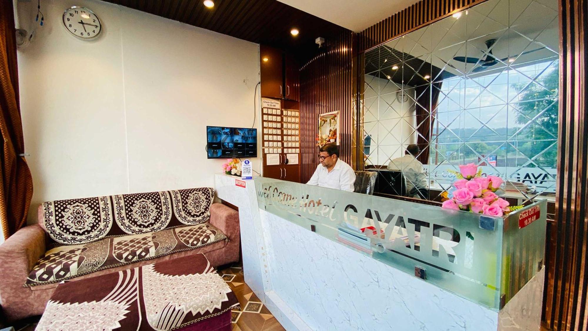 Hotel Gayatri Palace Godarpura Eksteriør bilde